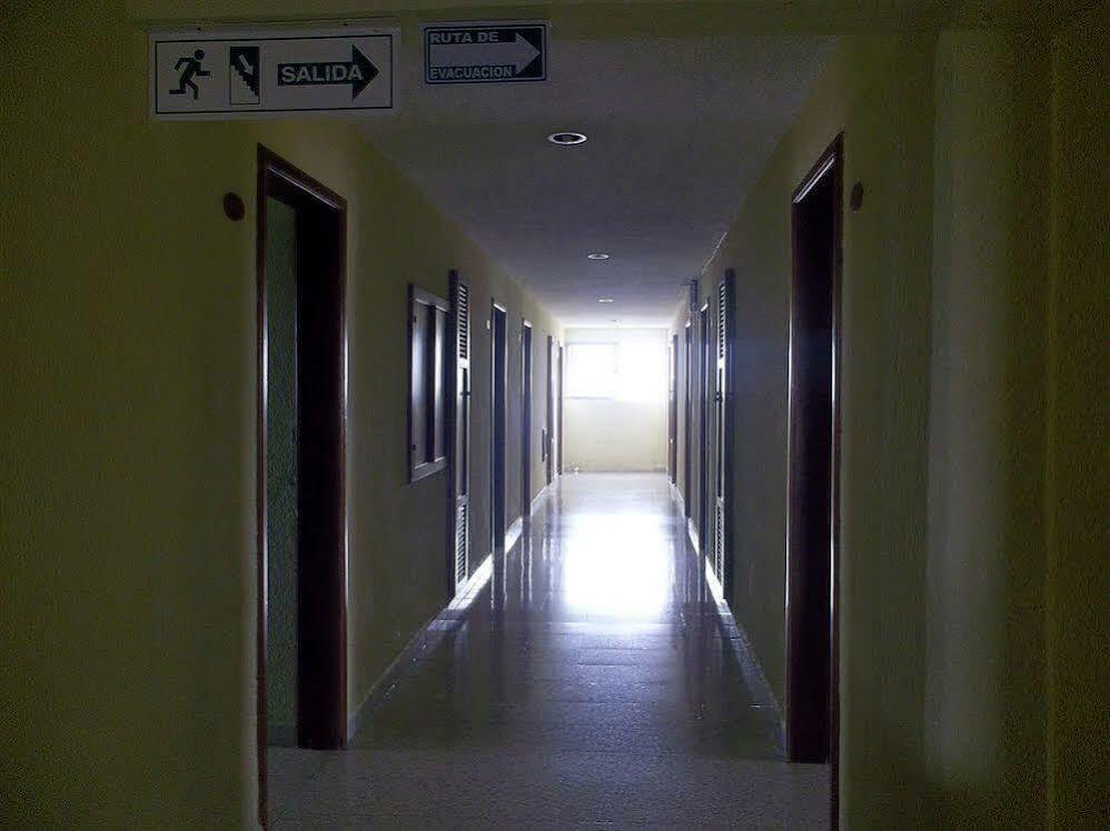 Hotel Batab Канкун Екстериор снимка