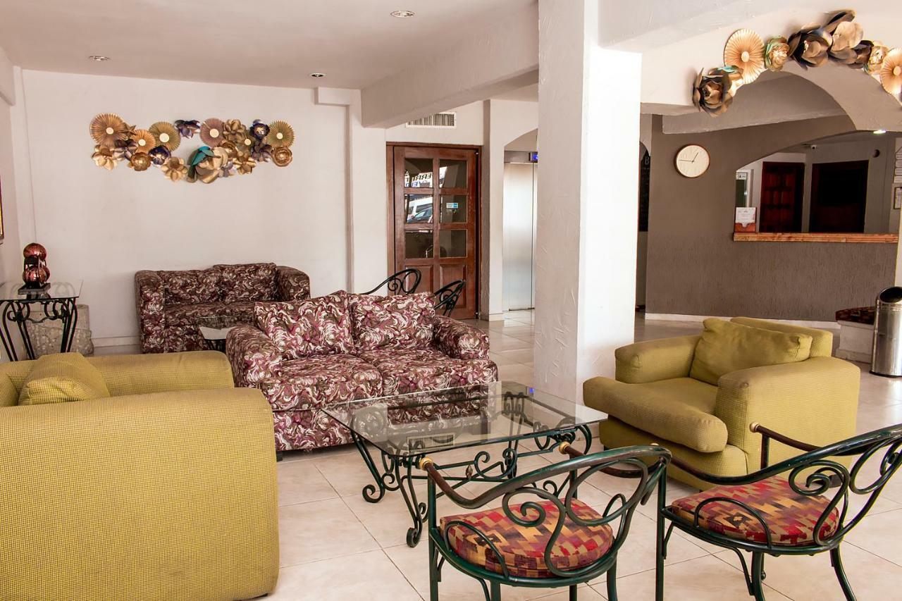 Hotel Batab Канкун Екстериор снимка