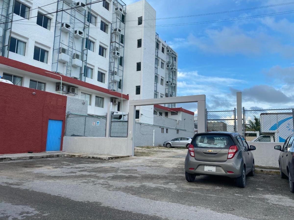 Hotel Batab Канкун Екстериор снимка