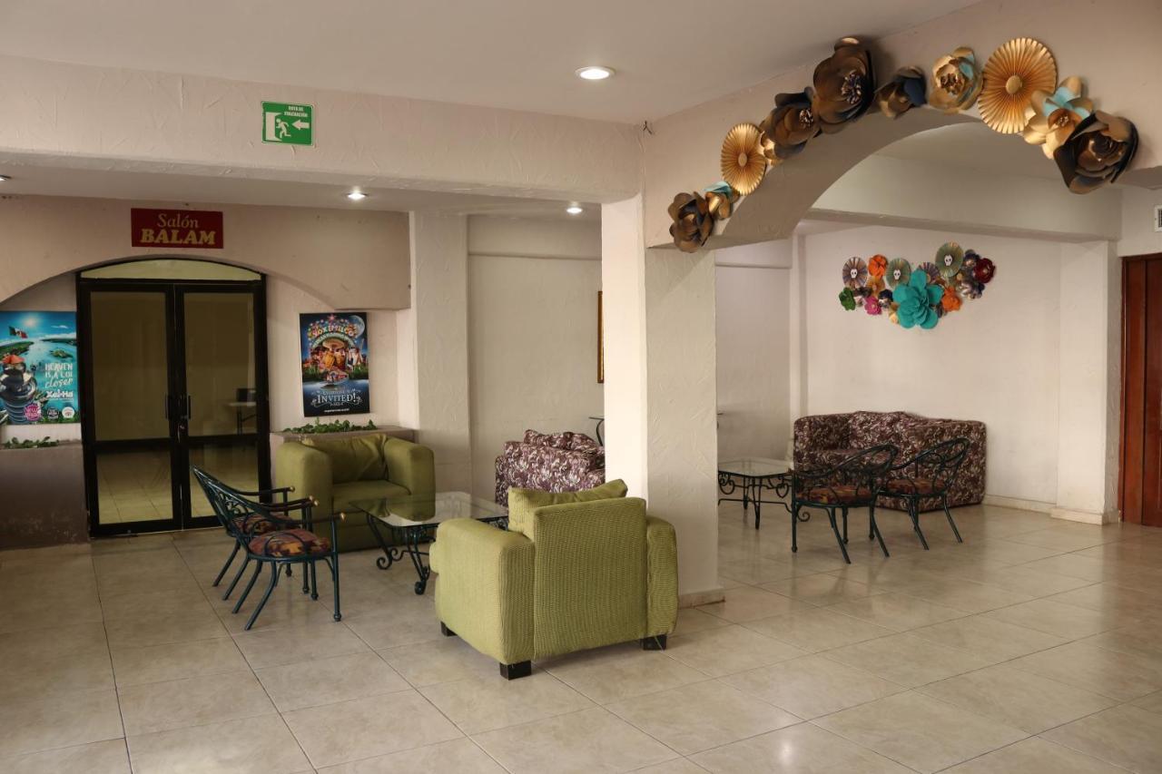 Hotel Batab Канкун Екстериор снимка